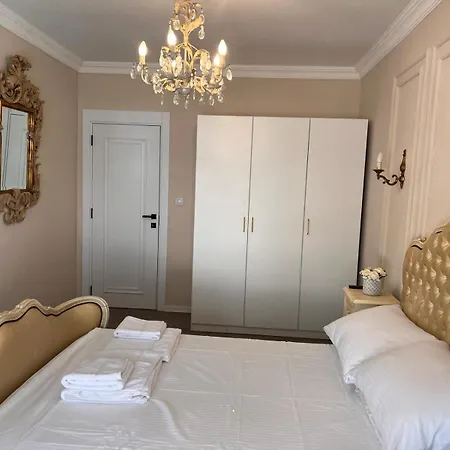 The Signature French Haven Elegant *