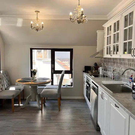 The Signature French Haven Elegant Appartement *