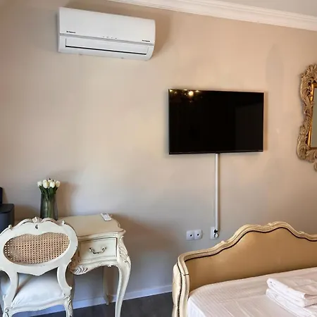 The Signature French Haven Elegant Appartement